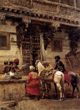 Artesano vendiendo casos por un edificio de madera de teca Ahmedabad indio egipcio persa Edwin Lord Weeks Pinturas al óleo